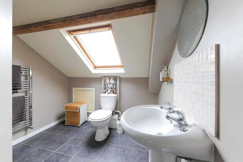 Shower Room.jpg