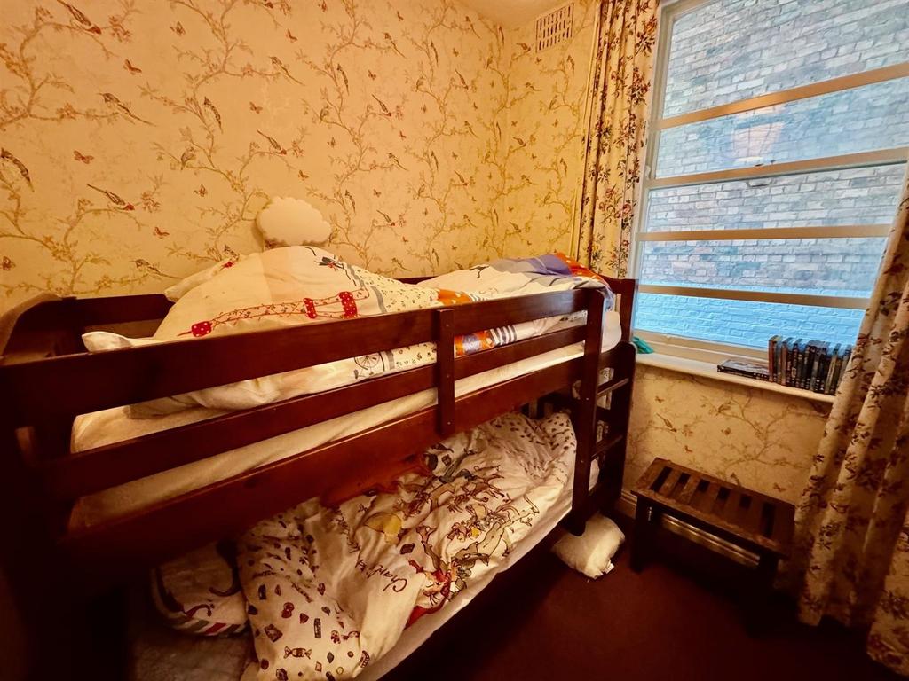 Bedroom 2.jpg