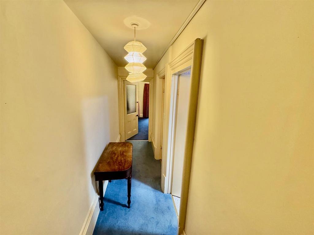 Hallway.jpg