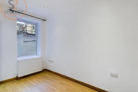 2 bedroom apartment to rent, a Garratt Terrace, London