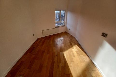 undefined, Roundhay Road, Leeds, West Yorkshire, LS8
