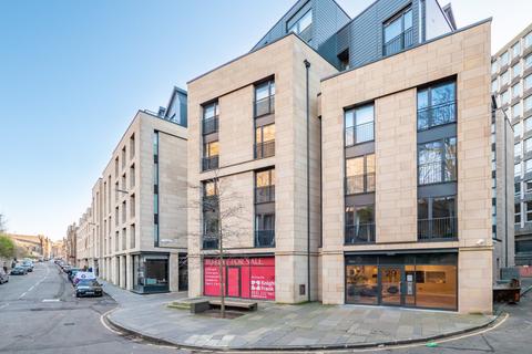 Studio for sale, 29/28 King's Stables Road, Edinburgh, EH1