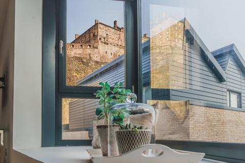 Studio for sale, 29/28 King's Stables Road, Edinburgh, EH1
