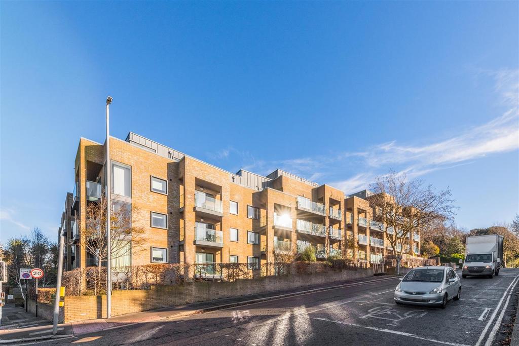 Flat 26 Park House-19.jpg