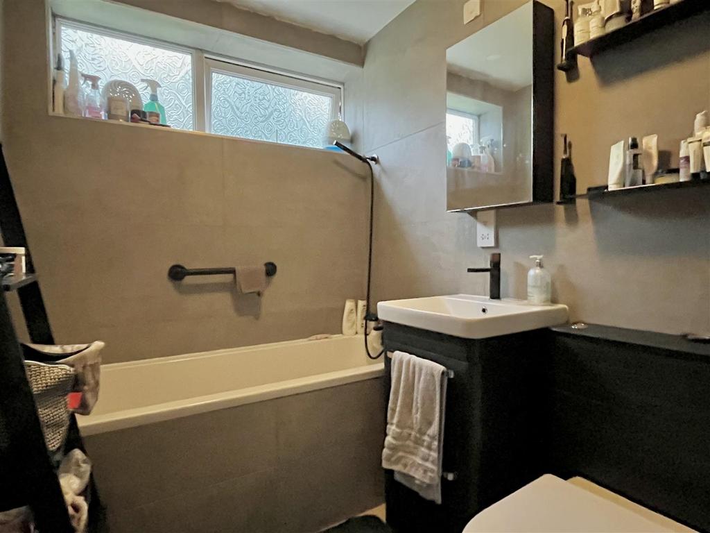 Comprehensive Bathroom