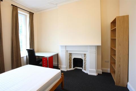 3 bedroom flat to rent, Whiteladies Road, Bristol, BS8