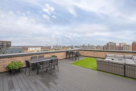 2 bedroom apartment to rent, London SW18