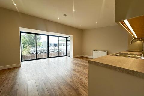 undefined, Godstone Road, Whyteleafe, CR3