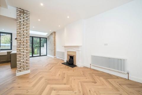 undefined, St. Albans Avenue, London W4