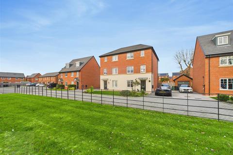 Four Bedroom Family Home on Devana Gardens, Chester