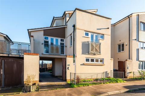 Butter Row, Wolverton, Milton Keynes, Buckinghamshire, MK12