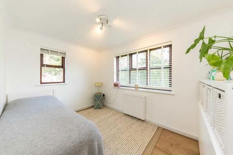 undefined, Beaumont Place, Isleworth TW7