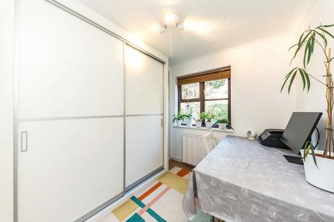 undefined, Beaumont Place, Isleworth TW7