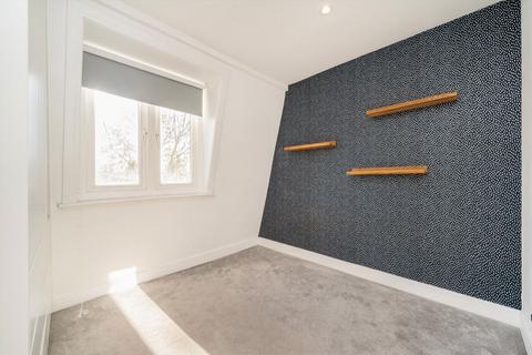 3 bedroom flat to rent, King Street, London W6