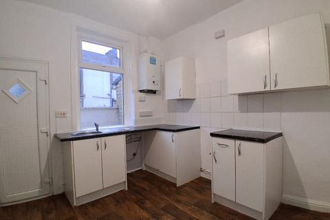 2 bedroom terraced house to rent, Norman Street, Burnley BB10