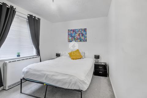 undefined, London Road, Colchester CO6