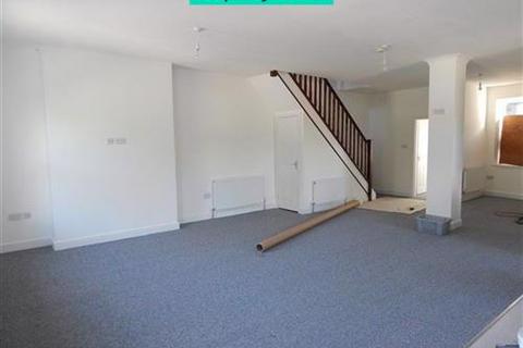 2 bedroom end of terrace house to rent, Alma Street, Abertillery, NP13 1QD