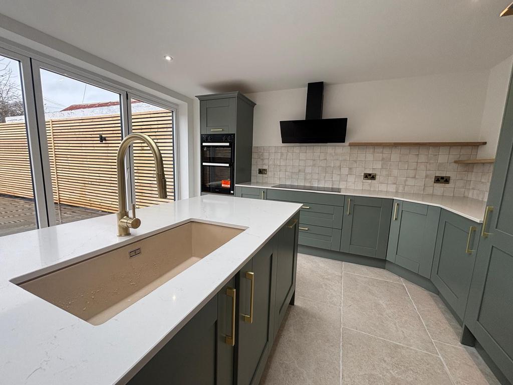 Kitchen (second image)