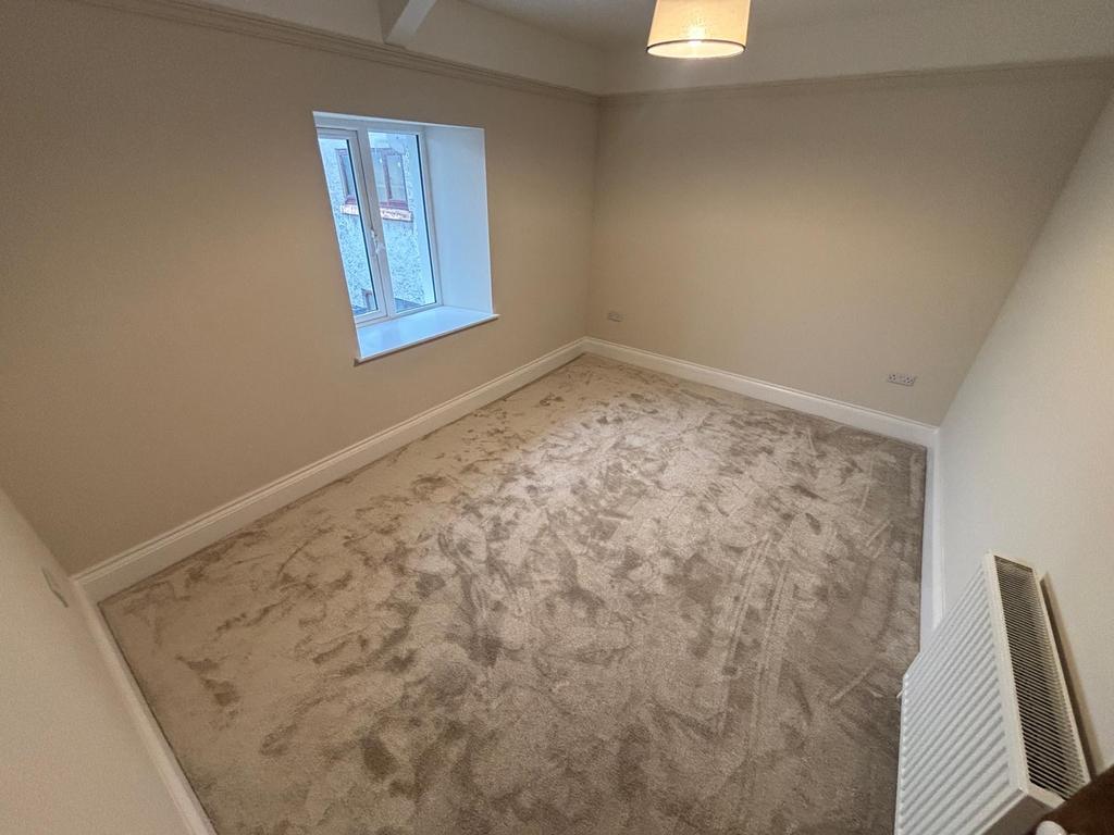 Rear bedroom 3