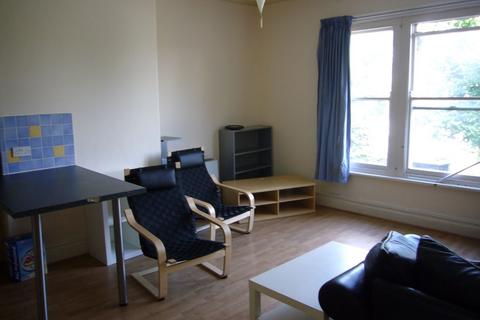 3 bedroom flat to rent, Whiteladies Road, Bristol, BS8