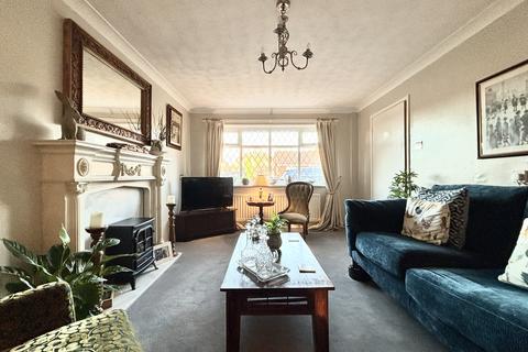 1 bedroom bungalow for sale, Hayfield Avenue, Bredbury