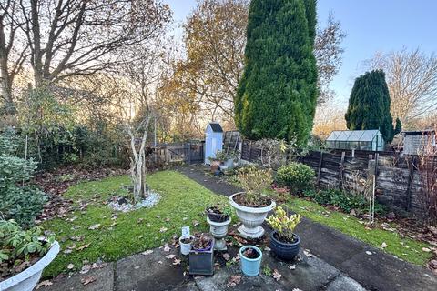 1 bedroom bungalow for sale, Hayfield Avenue, Bredbury