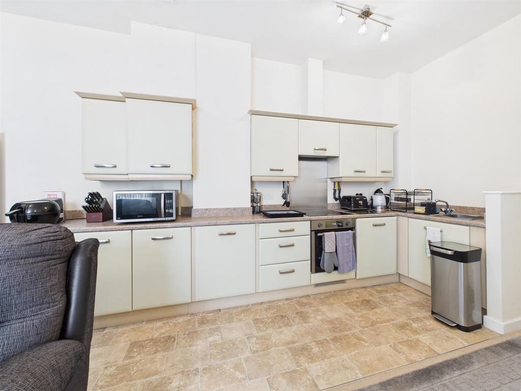 Kitchen: