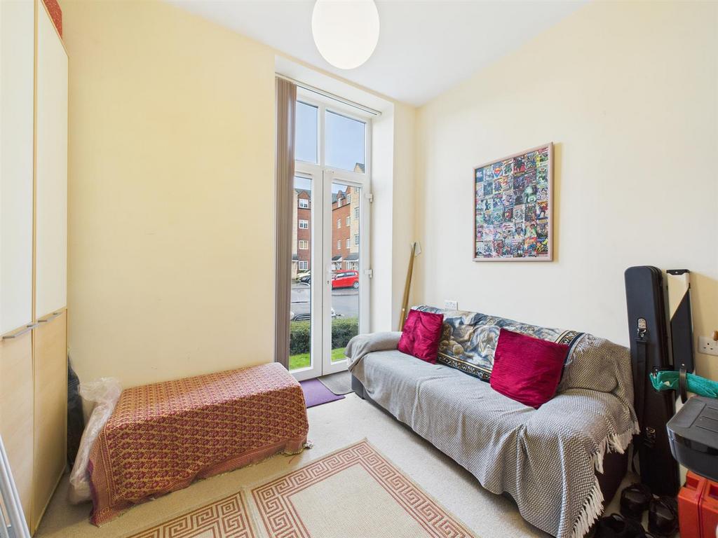 Bedroom: