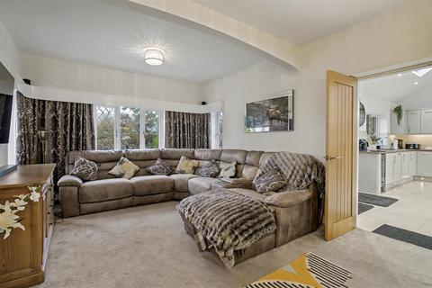 6 bedroom detached house for sale, Church Lane, Morley