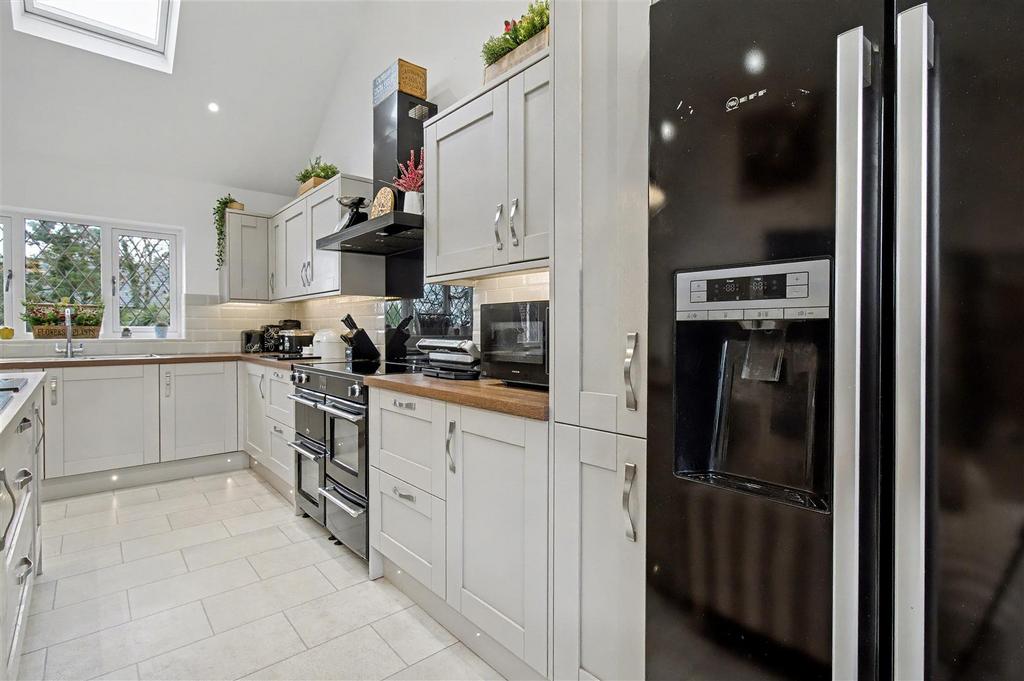 Living/Dining Kitchen