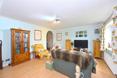 3 bedroom terraced house for sale, Mallard Close, Sundorne Grove, Shrewsbury