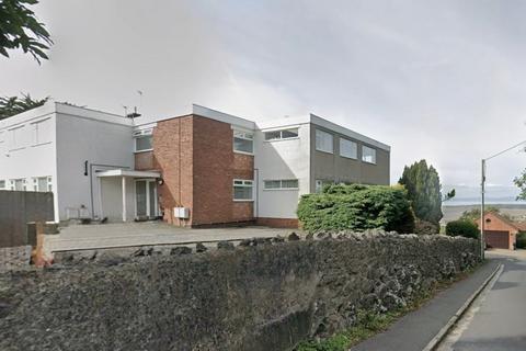 2 bedroom ground floor flat to rent, Woodspring Avenue, Weston-Super-Mare, BS22