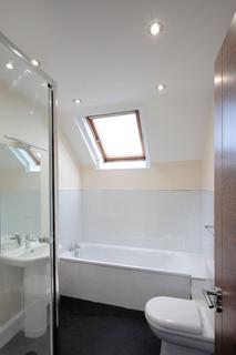 5 bedroom apartment to rent, 74 Whiteladies Road, Bristol, BS8
