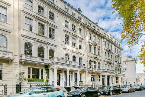 2 bedroom flat for sale, Cornwall Gardens, London, SW7