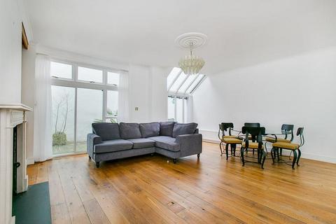 2 bedroom flat for sale, Cornwall Gardens, London, SW7