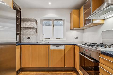 2 bedroom flat for sale, Cornwall Gardens, London, SW7