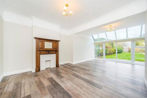 6 bedroom house to rent, Palewell Park Road, London SW14