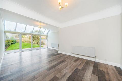 6 bedroom house to rent, Palewell Park Road, London SW14
