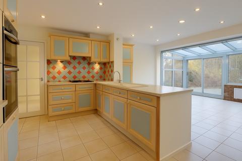 undefined, Willow Way, Buckinghamshire HP27