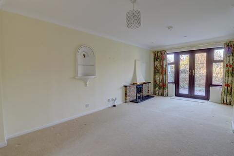 undefined, Willow Way, Buckinghamshire HP27
