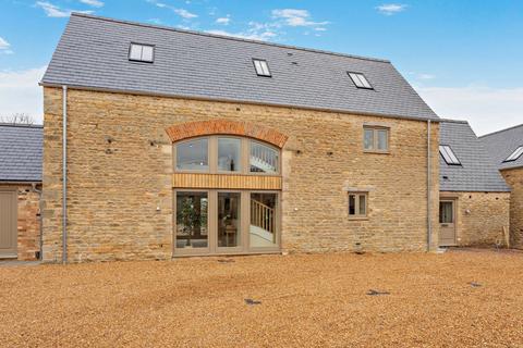undefined, North Street, Titchmarsh, North Northamptonshire, NN14