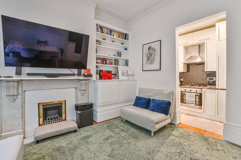 2 bedroom flat to rent, Harley Road, Primrose Hill, London, NW3