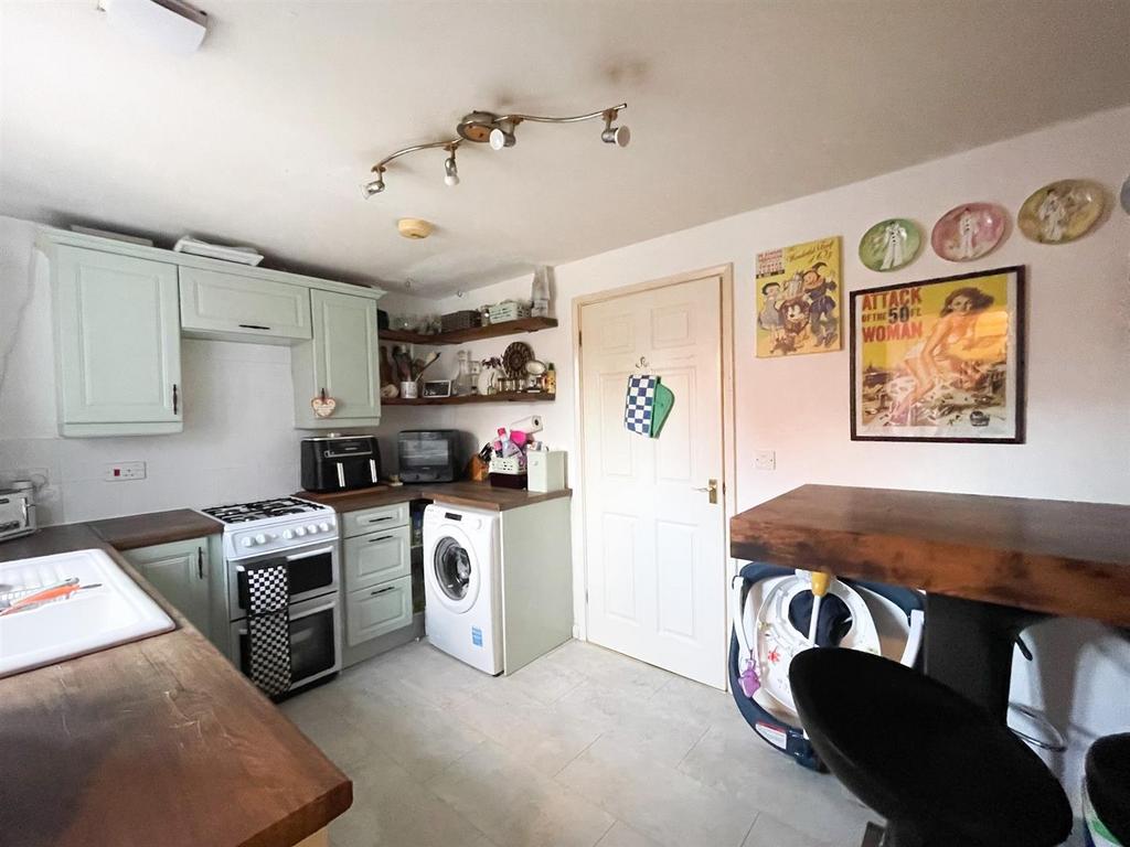 Kitchen / Breakfast Room
