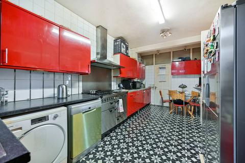 undefined, Great West Road, Osterley, Hounslow, TW5