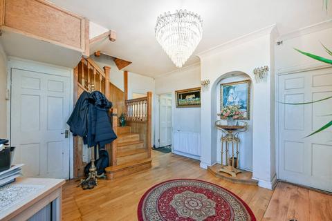 undefined, Great West Road, Osterley, Hounslow, TW5