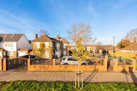 undefined, Great West Road, Osterley, Hounslow, TW5