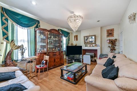 undefined, Great West Road, Osterley, Hounslow, TW5