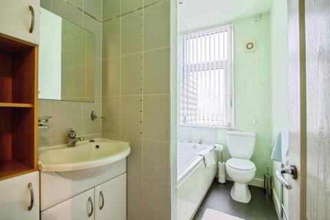 undefined, Leeds Road, West Yorkshire WF1