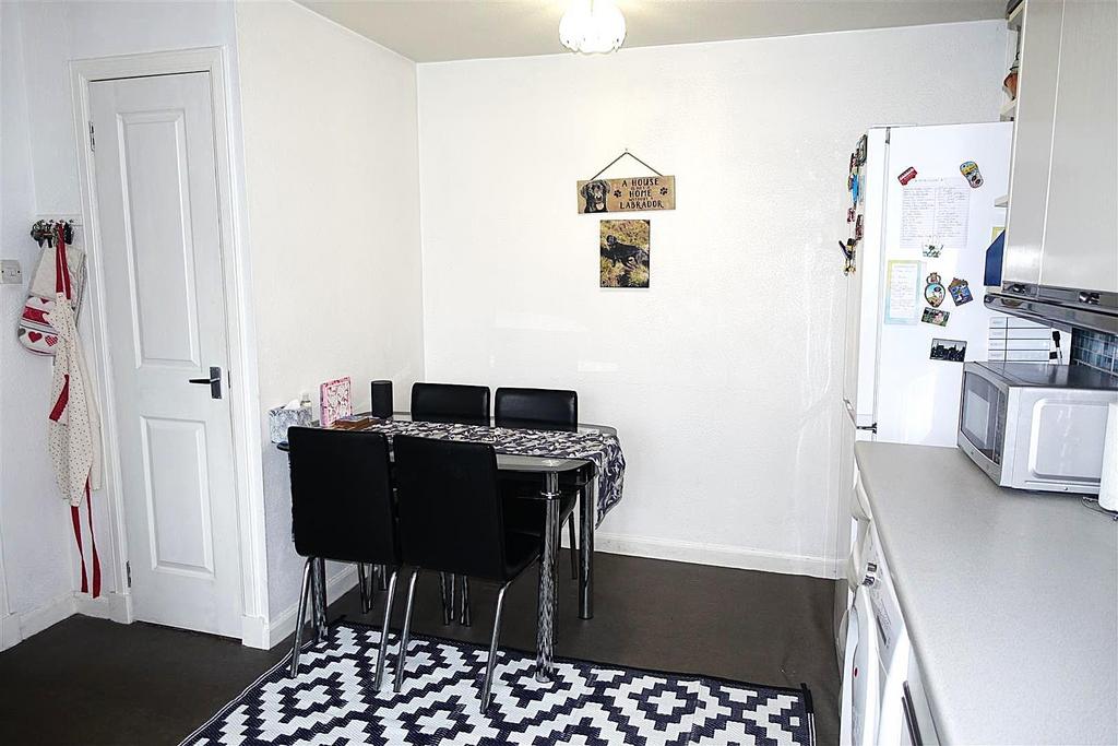 Kitchen Diner 3.jpg