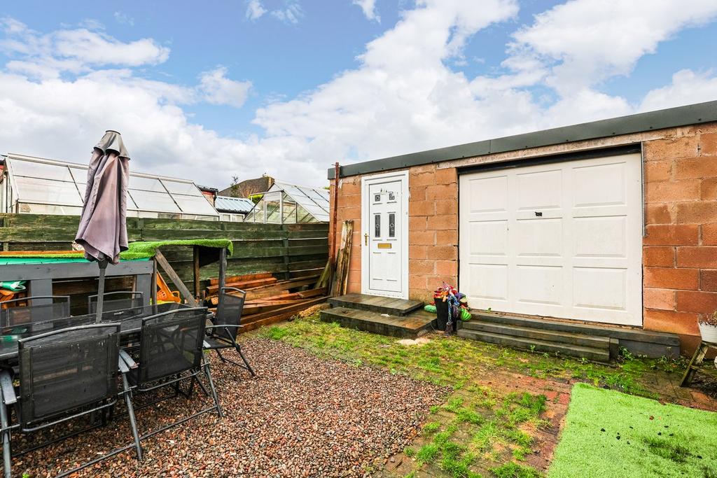 Rear Garden Outhouse
